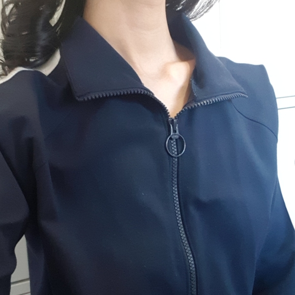 Aritzia The Constant Grettel Sweater - Picture 7 of 9